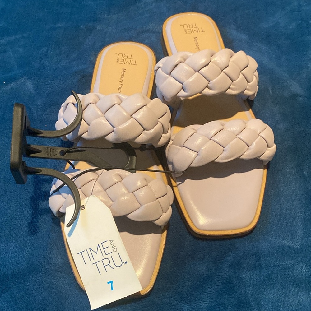 Time and Tru lilac Braided Sandals, Size 7, (NWT)